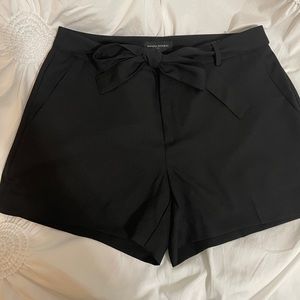 Women’s dress black shorts with bow size 8